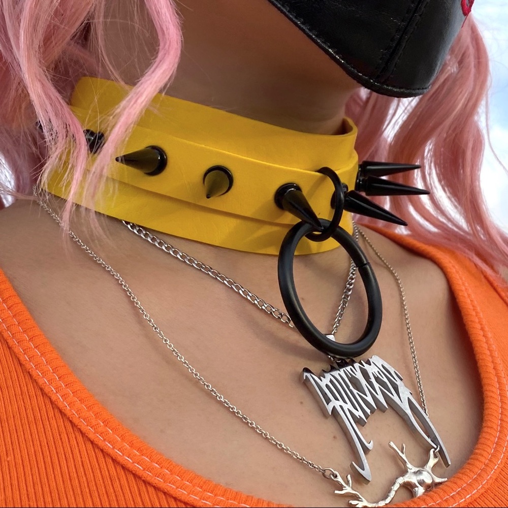 ⚠️CAUTION⚠️ 𝕾𝖕𝖎𝖐𝖊 𝕭𝖔𝖓𝖉𝖆𝖌𝖊 𝕮𝖍𝖔𝖐𝖊𝖗 - Picture 3 of 5